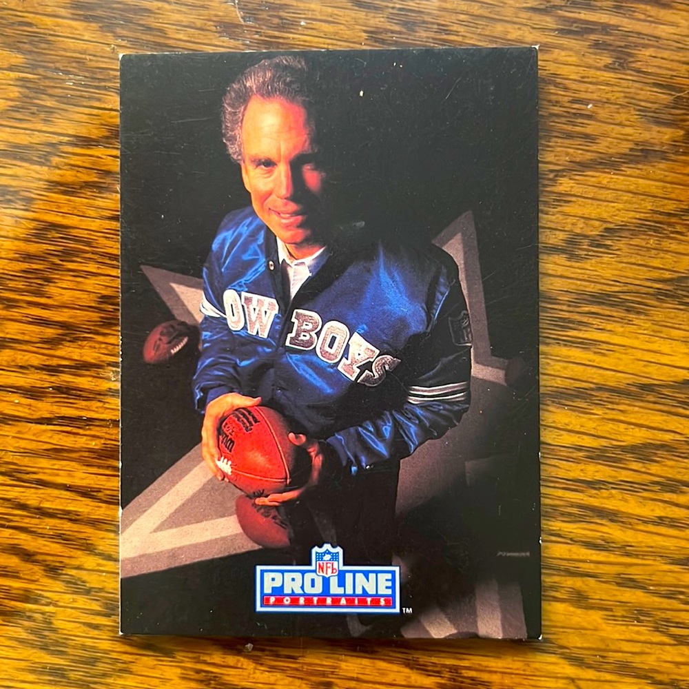 Roger Staubach offers welcome